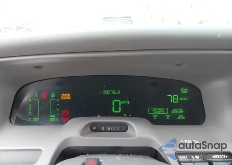 2005 Mercury Grand Marquis Ls/Lse из США, поврежденный, VIN 2MEHM75W05X658504